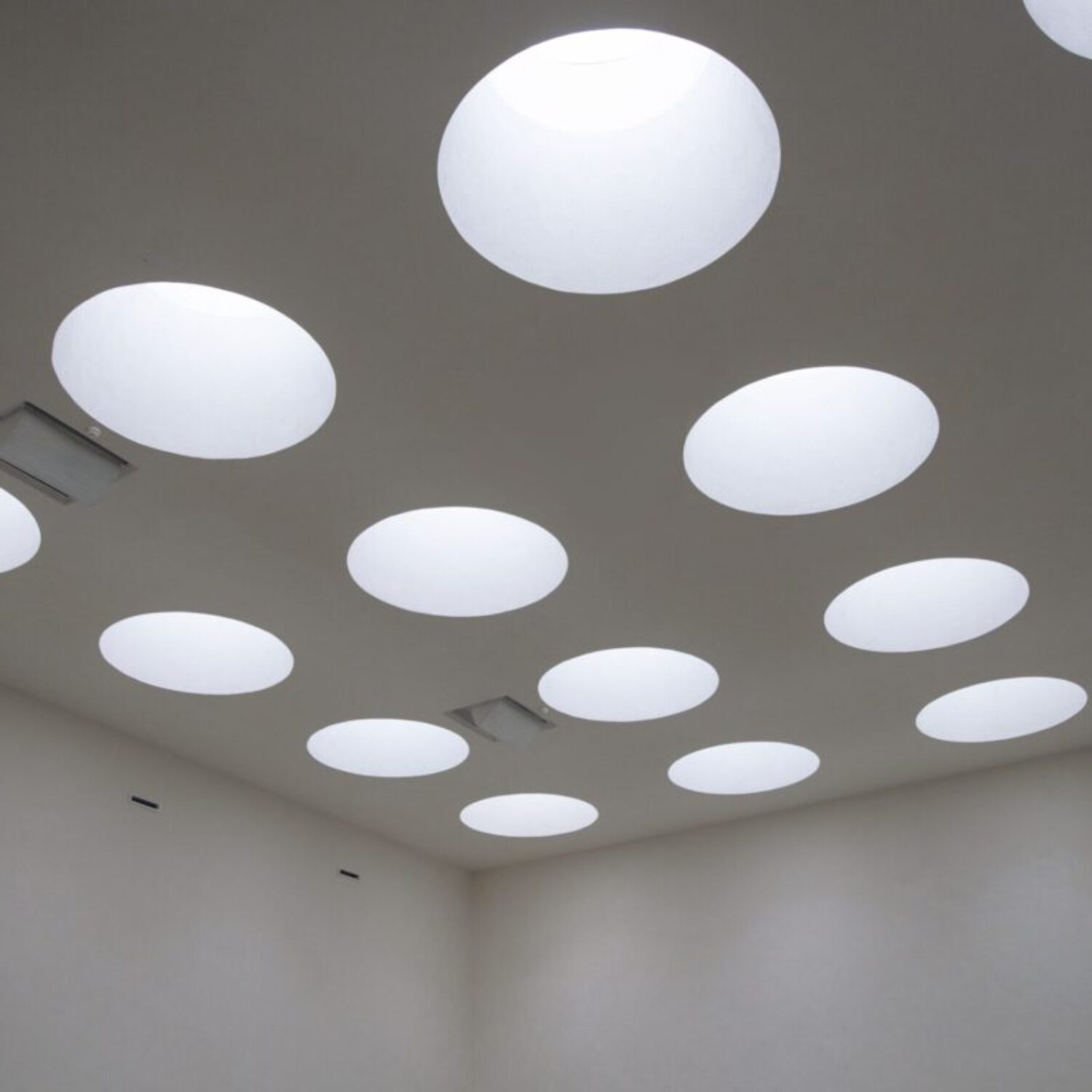 iluminación-techo-moderno iluminación y electricidad, luces circulares leds.